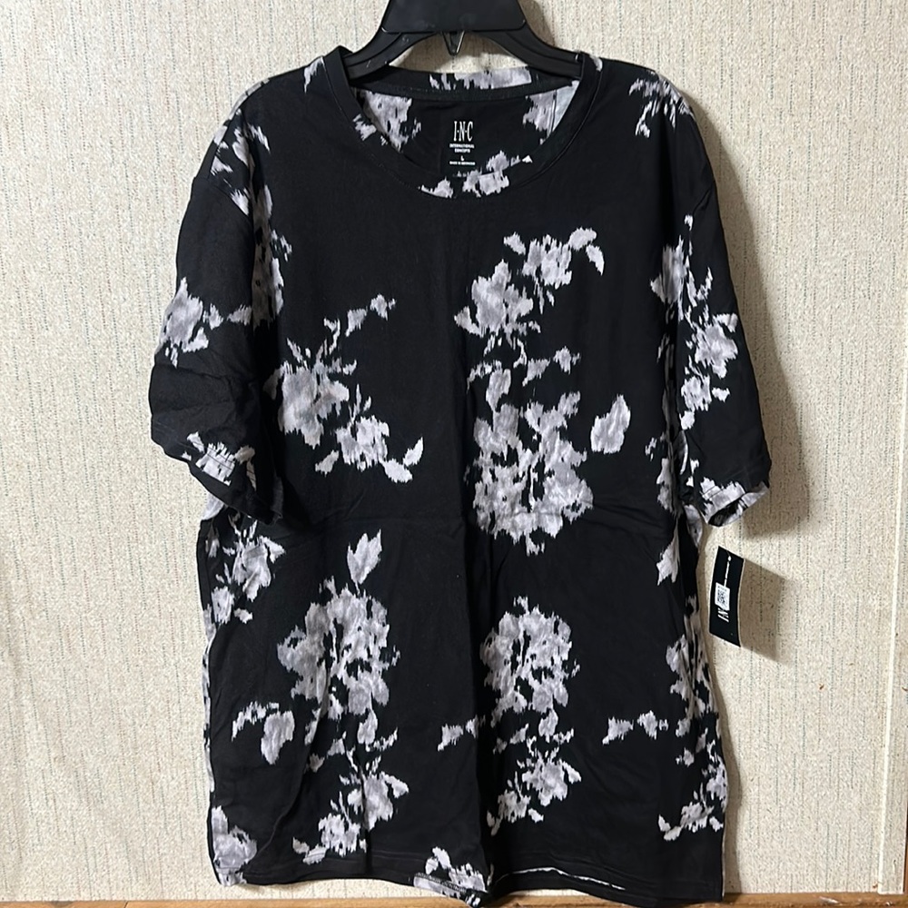 INC INTERNATIONAL CONCEPTS ABSTRACT FLORAL TEE: BLACK/GRAY: NWT: SZ L